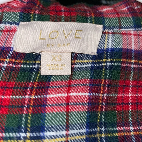 XS Plaid GAP Shirt. MUST BE BUNDLED - Picture 2 of 5
